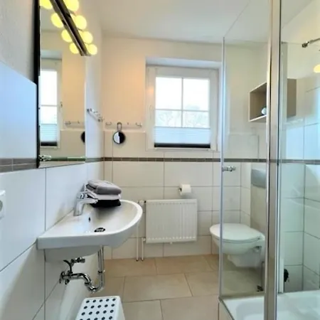 Ferienwohnung 2, Eg, Hof Zur Sonnenseite Apartamento Fehmarn